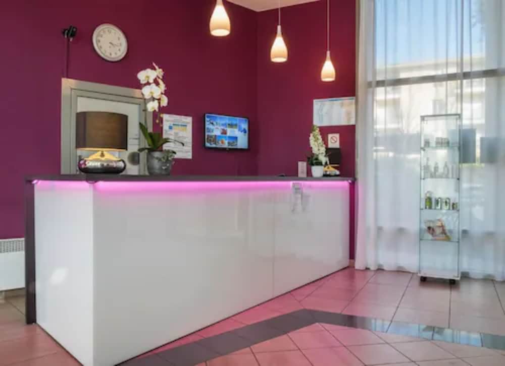 Nemea Appart Hotel Green Side Biot Sophia Antipolis 7/50
