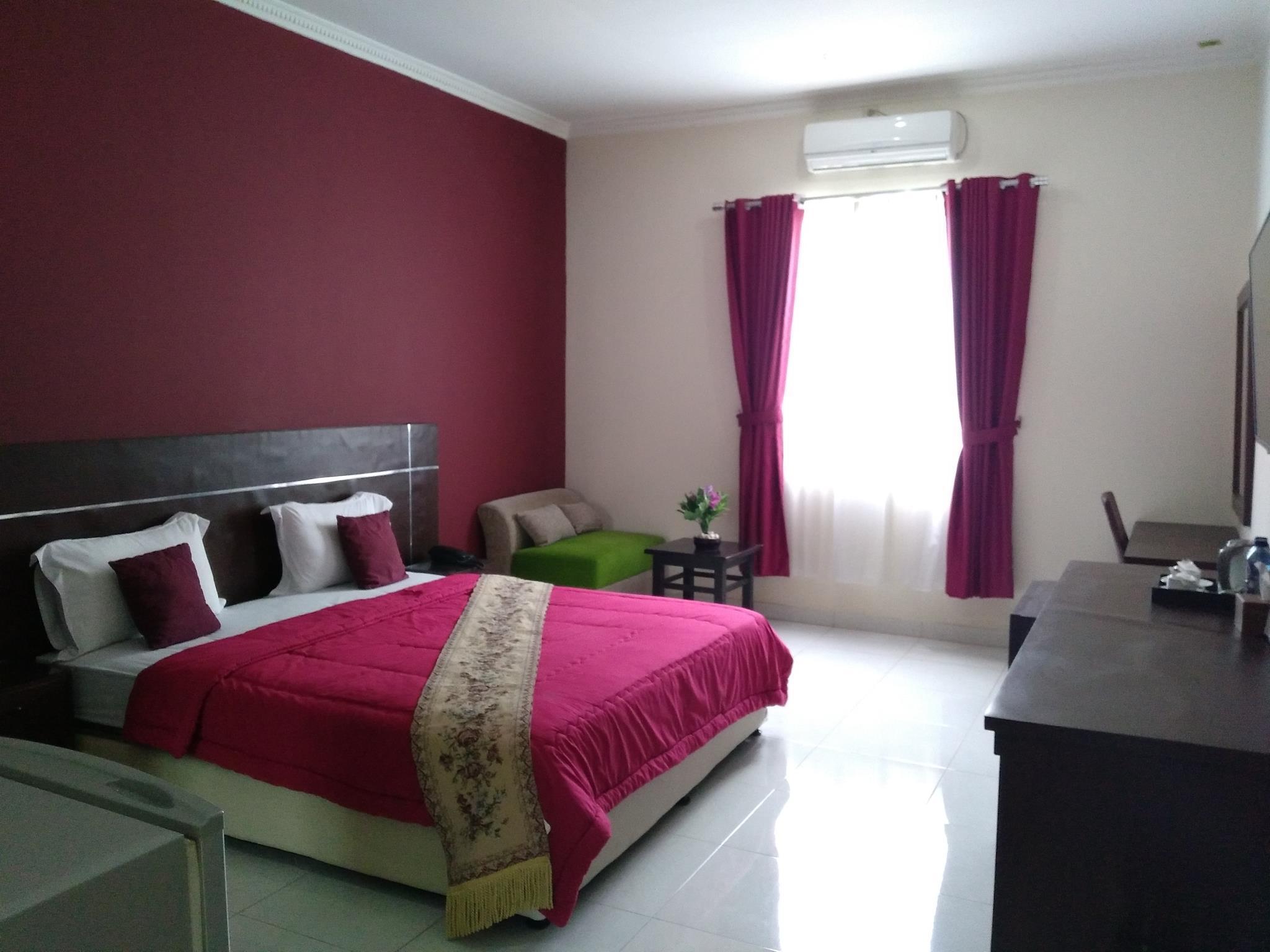 Charaka Hotel 12/30