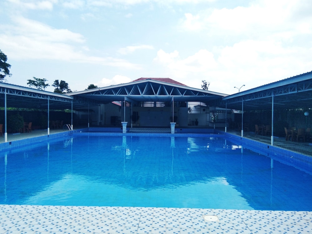 Hotel Santika Lahat 36/37