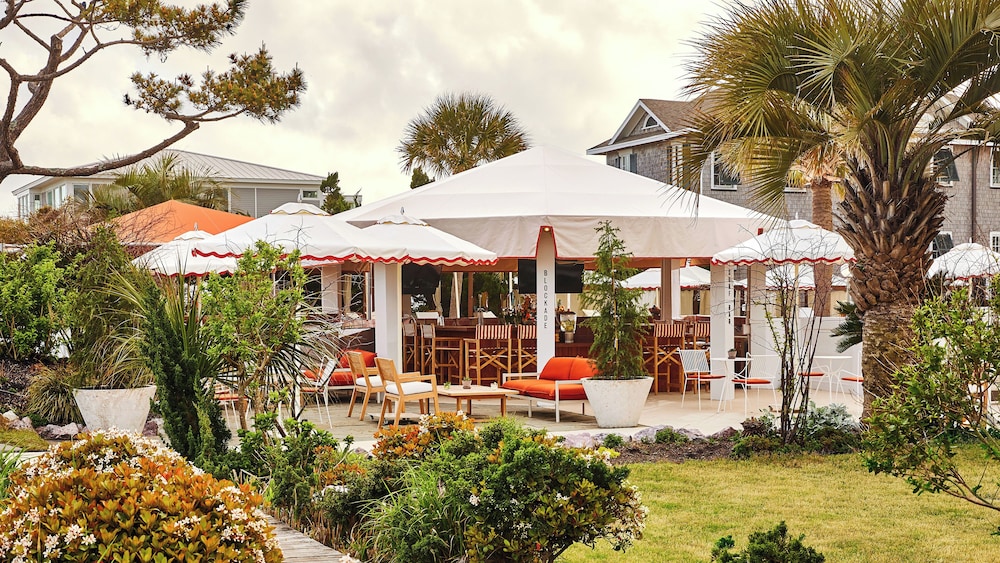 Blockade Runner Beach Resort 5/70