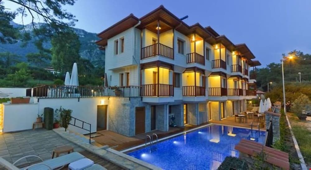 Summer Boutique Hotel 2/37