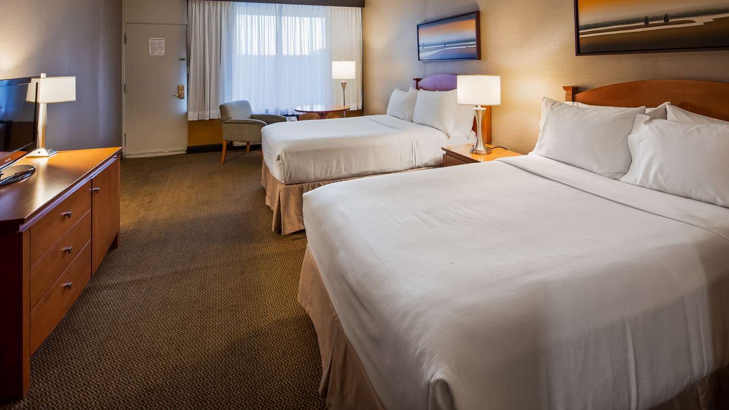 ROOM, 2 DOUBLE BEDS