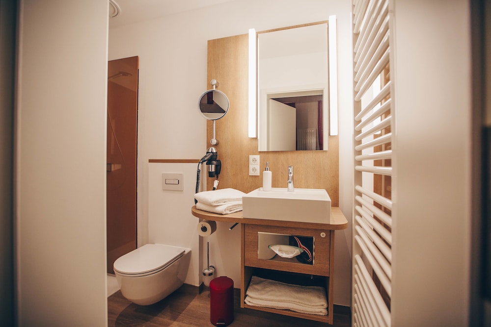 Hotel Luckys Inn Gmbh 45/50