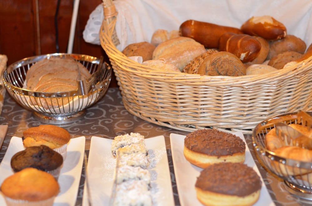 neu heidelberg guesthouse and apartments