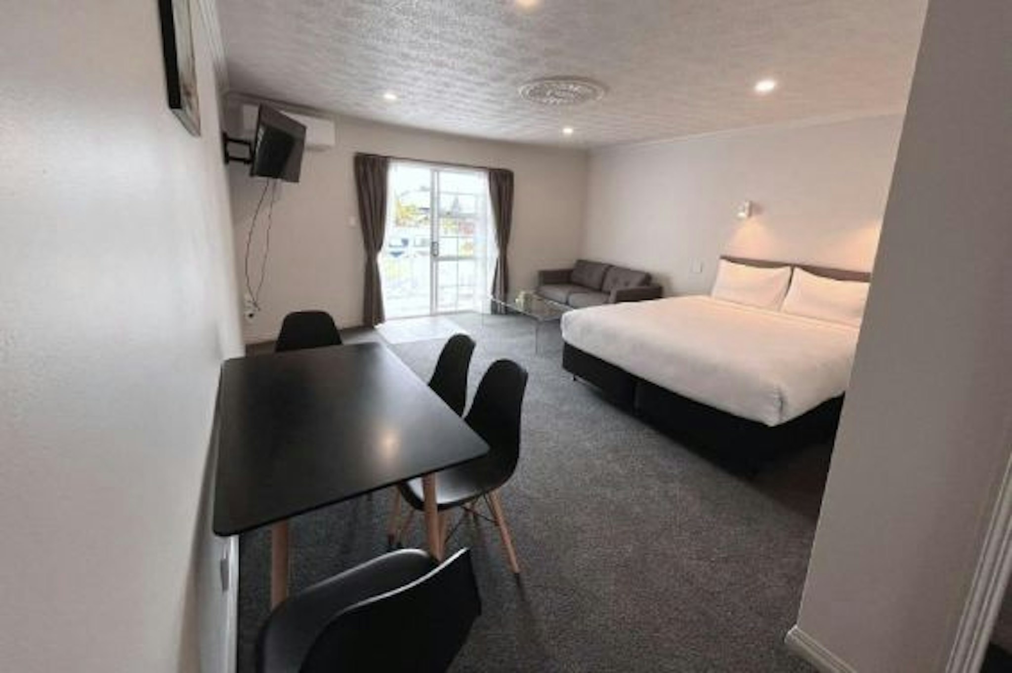 Ashleigh Court Motel 2/7