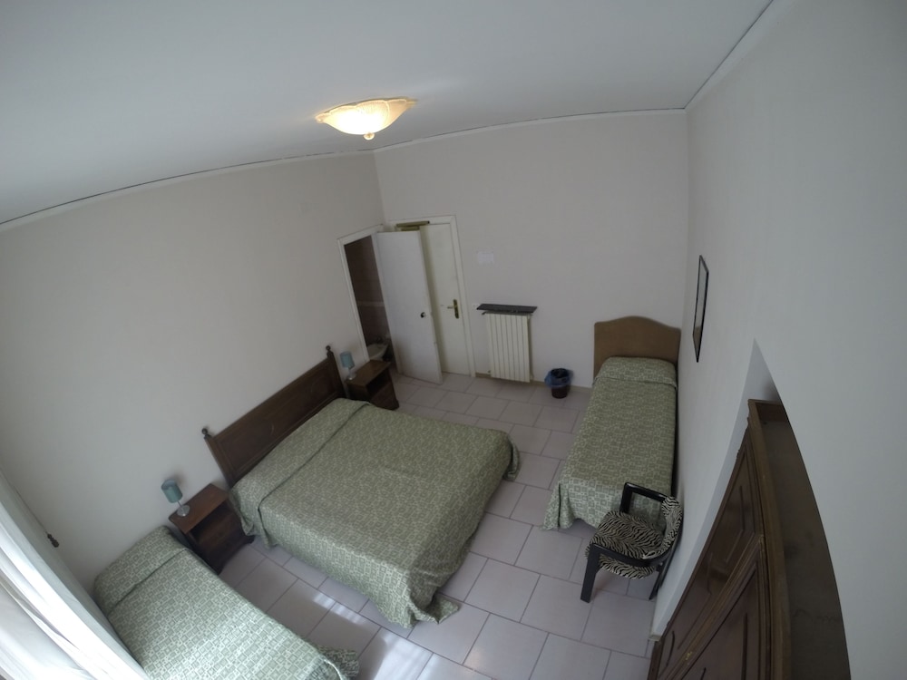 Jazz Hotel 7/46