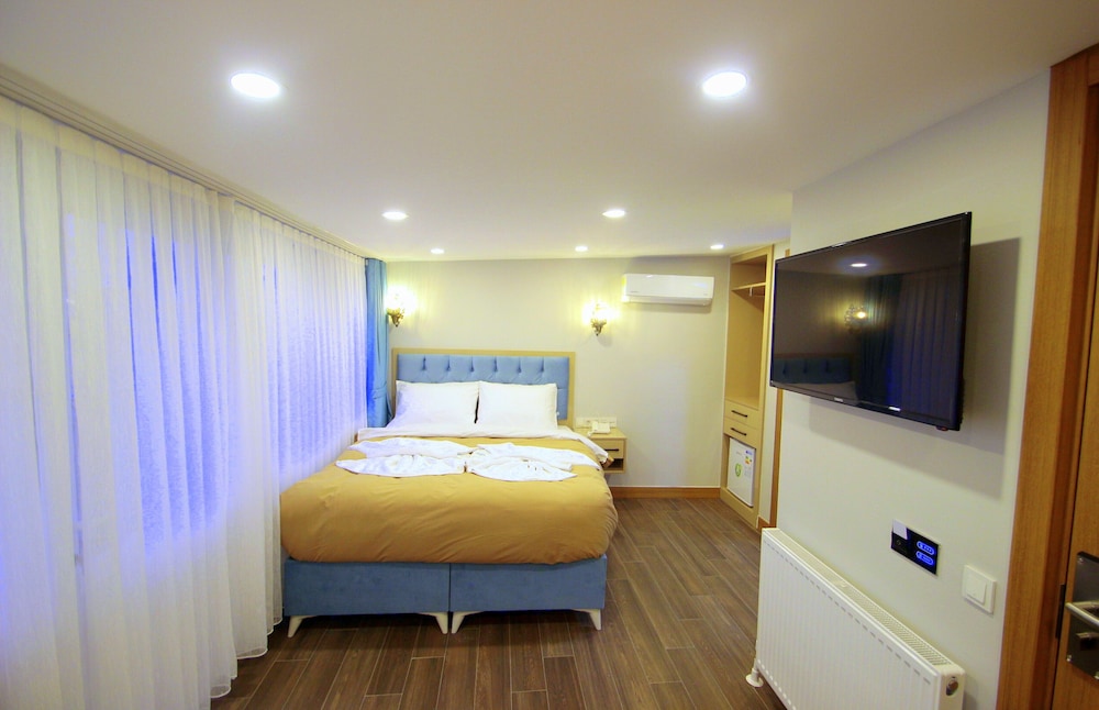 Hira Hotel 25/57