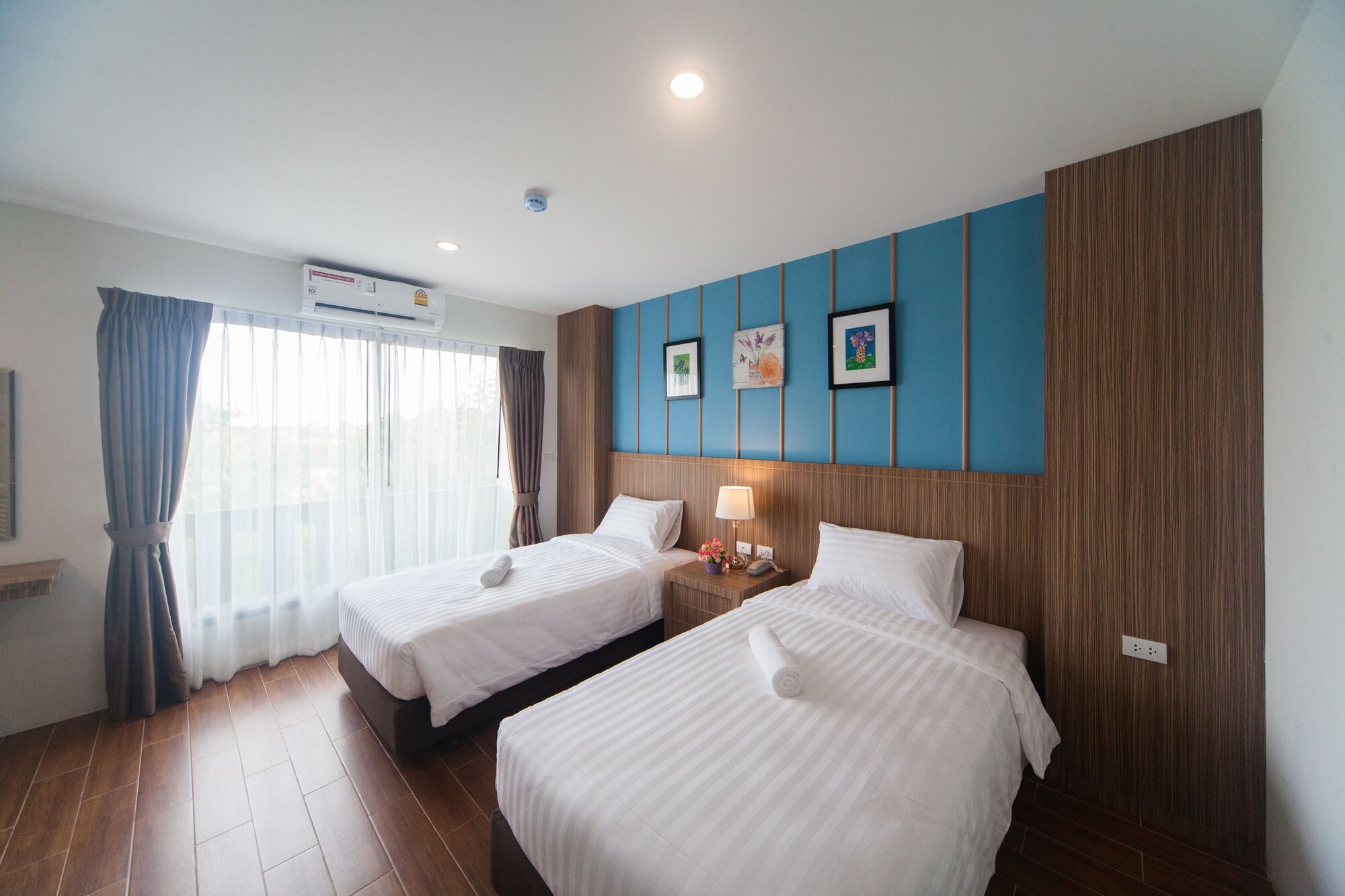 STANDARD, TWIN BEDS