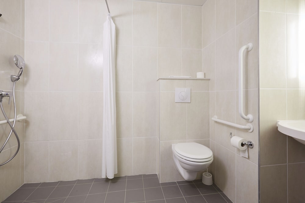 B&B Hotel Paris Saint-Denis Pleyel 12/24