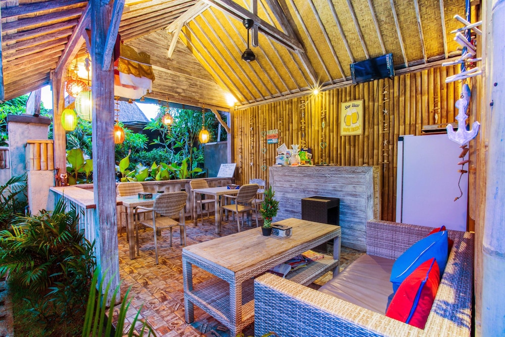 The Syron Huts Lembongan 35/45