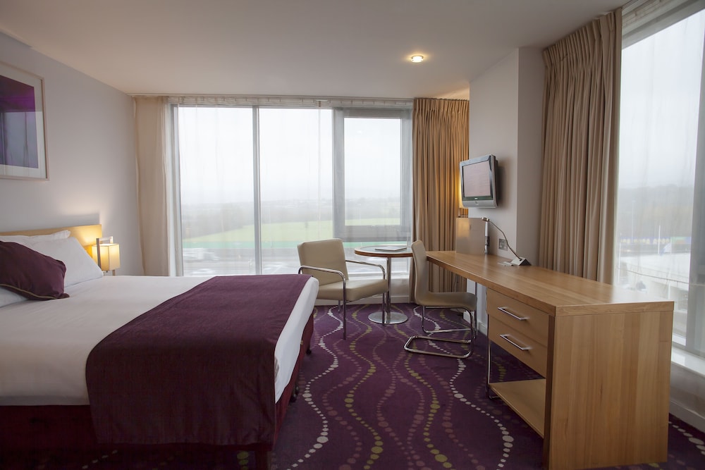 Louis Fitzgerald Hotel 14/39
