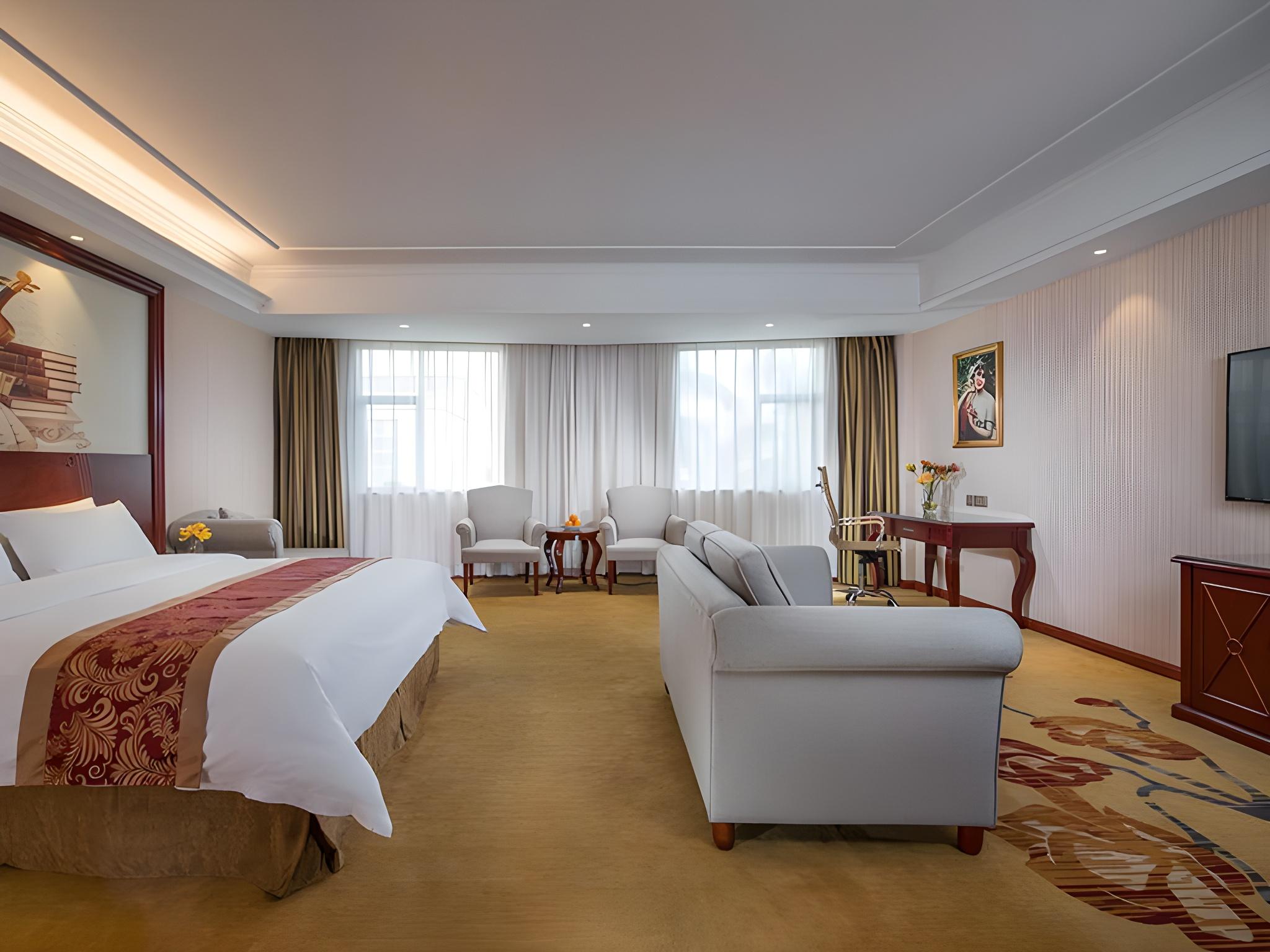 Vienna Hotel (Zhongshan Guzhen Lighting Expo Center) 26/60