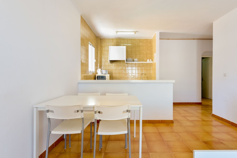 Apartamentos San Antonio Beach 24/35