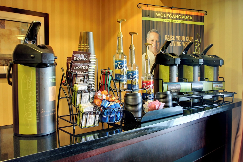 Cobblestone Inn & Suites - Carrington 34/67