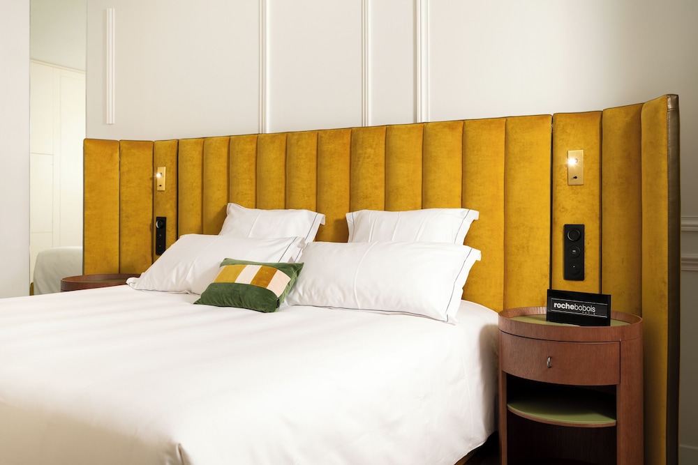 Lagoon, Suite, King Bed