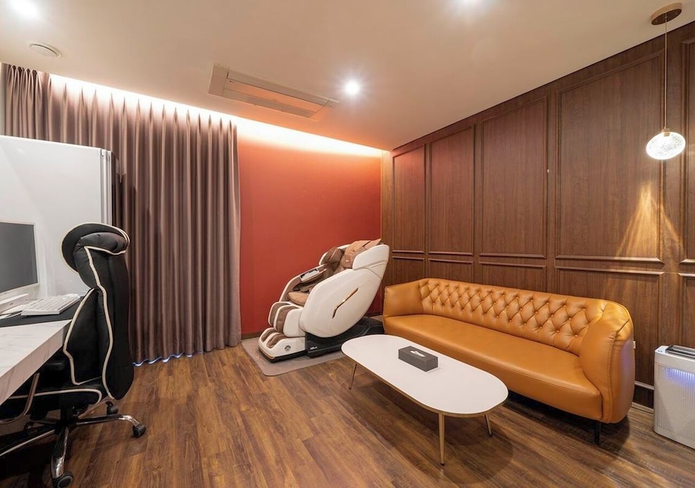 Hotel M Place 34/53