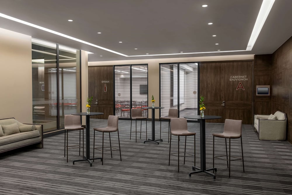 Hyatt Centric Las Condes Santiago 52/80