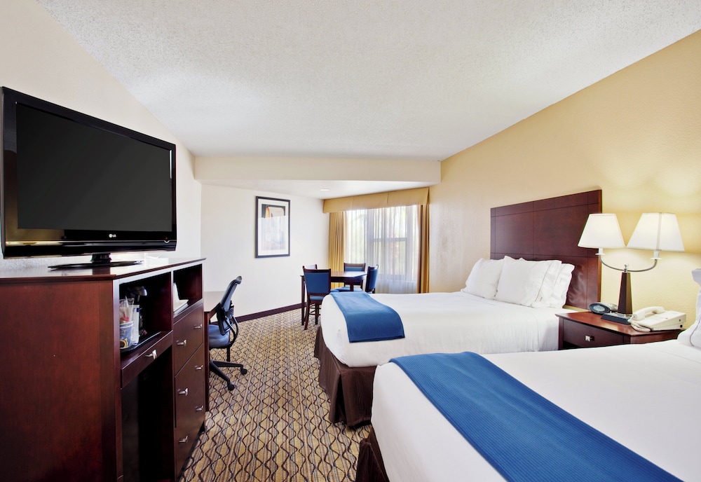 Holiday Inn Express Scottsdale North 12/40