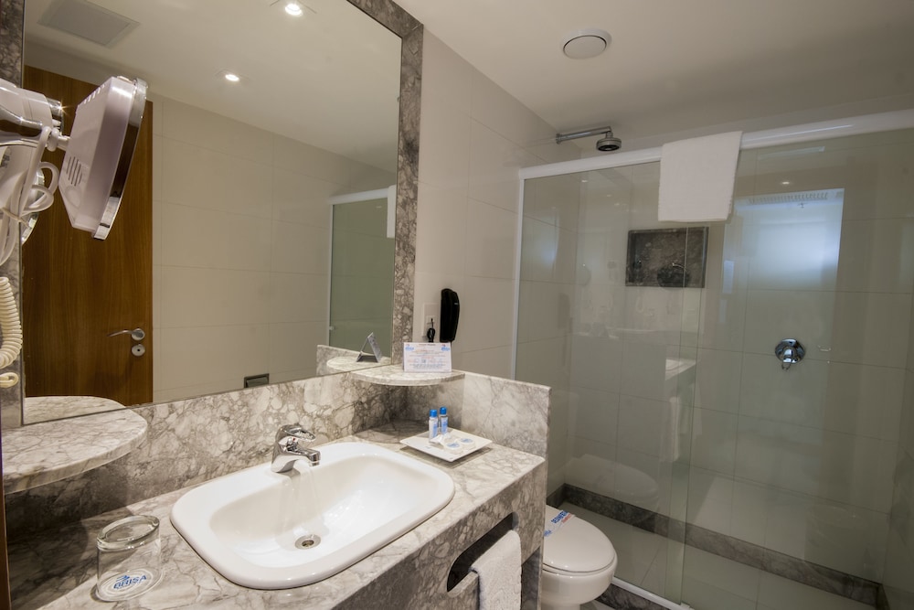 Riale Brisa Barra Hotel 34/83