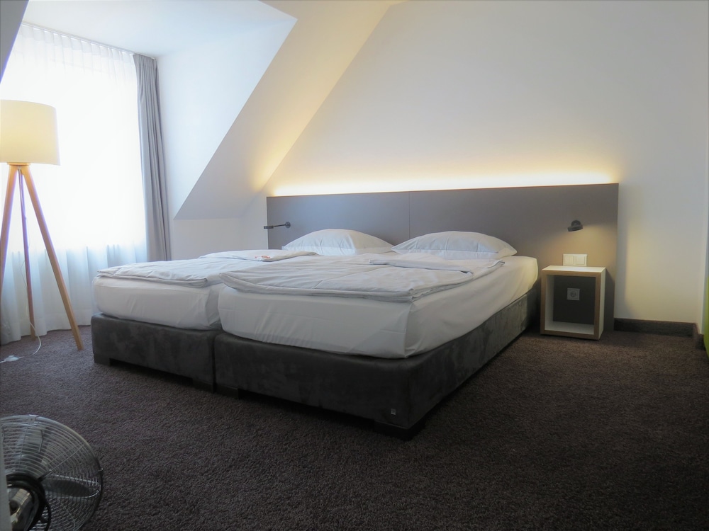 1 Bedroom, Junior Suite, 1 Double and 1 Single Bed