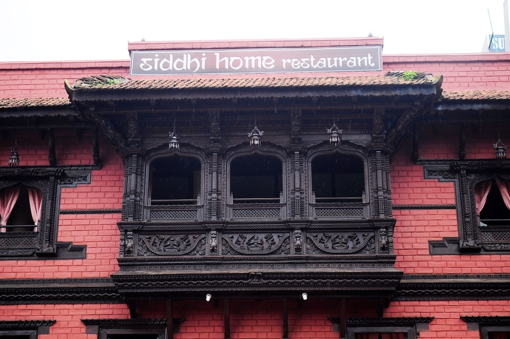 Siddhi Home & Restaurant 2/45
