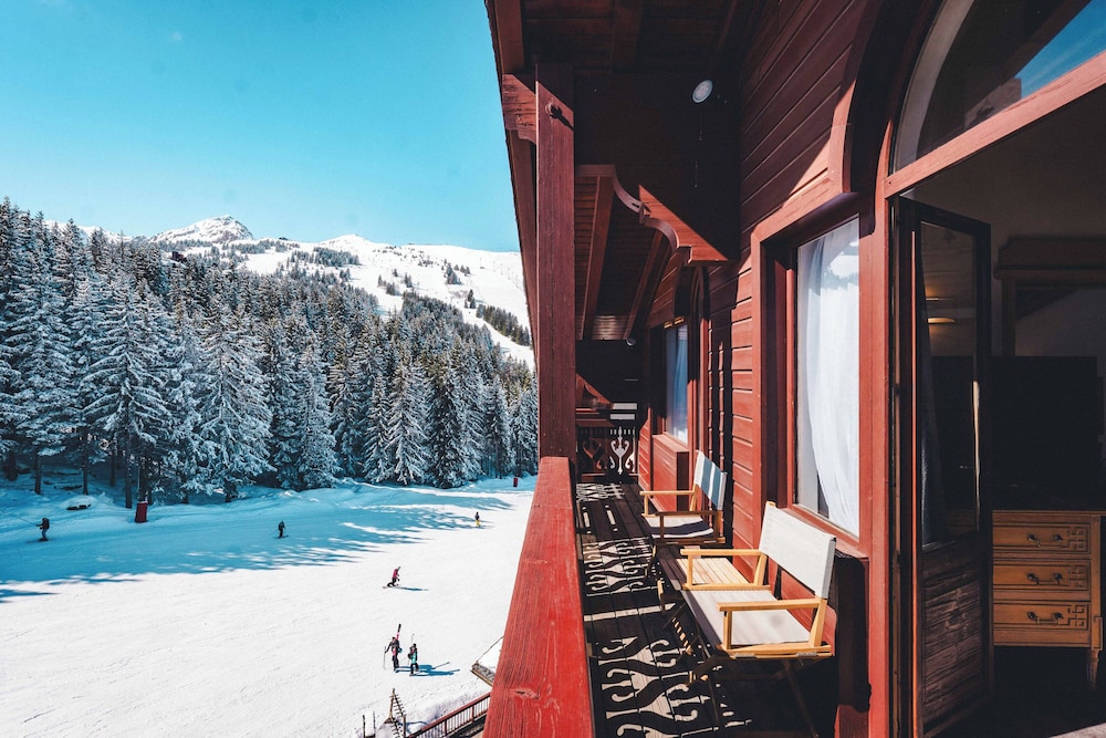 Hotel Carlina Courchevel 48/50