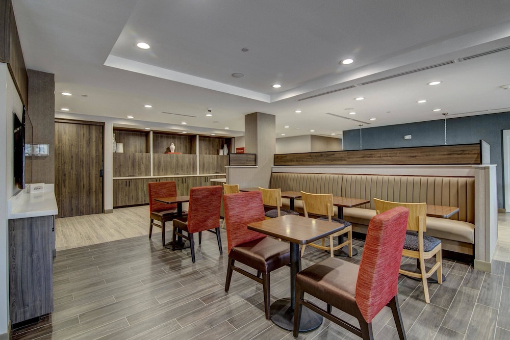 TownePlace Suites by Marriott Houston Hobby Airport 39/42