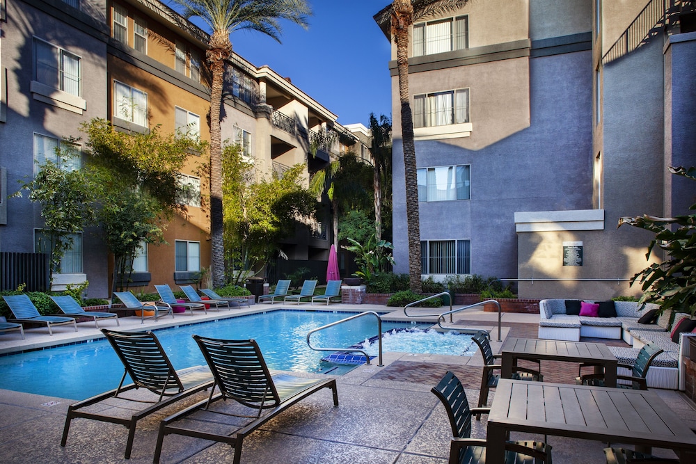 Meridian CondoResorts 30/75