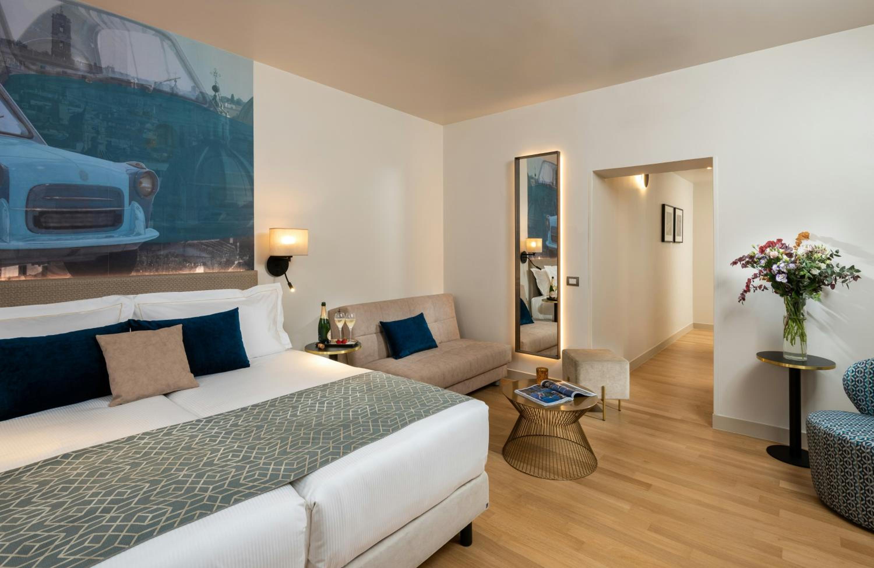 Junior Suite, 1 Double and 1 Single Bed