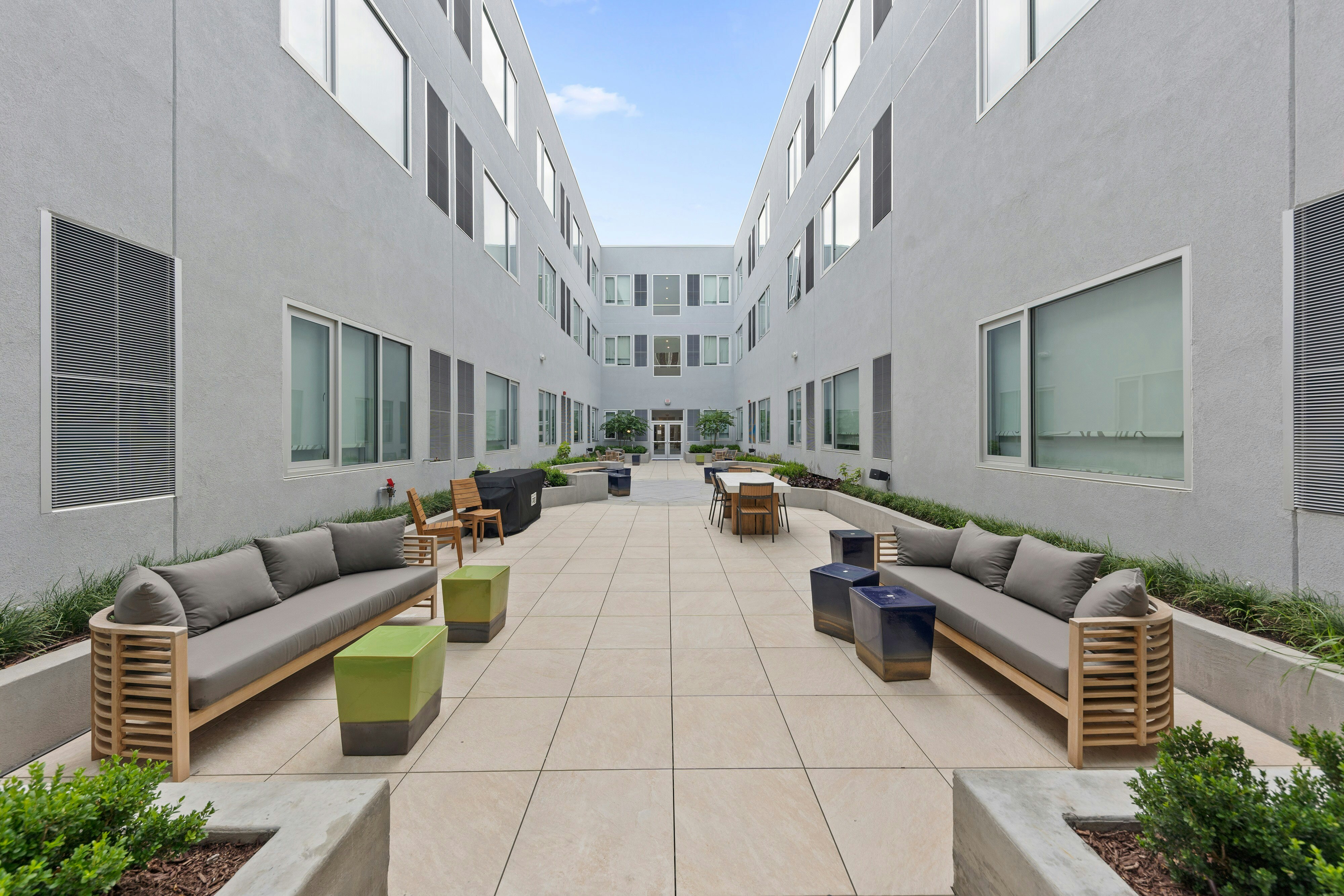 Element Hampton Peninsula Town Center 55/56