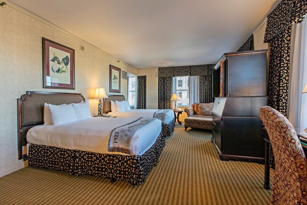 The Brown Hotel 24/61