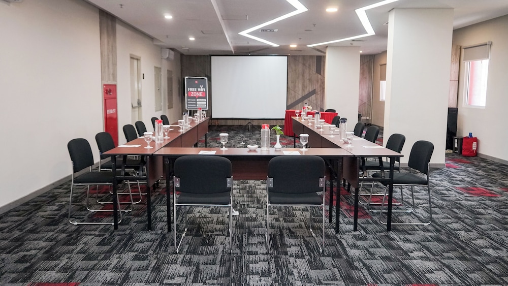 Ibis Jakarta Senen 49/56