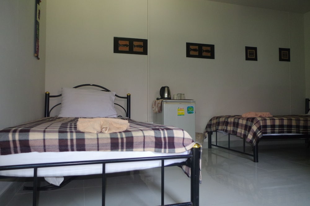 Thai House Beach Resort 15/50