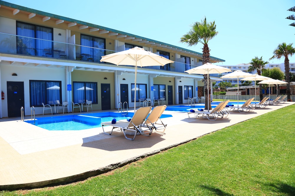 Blue Bay Beach Resort 57/61