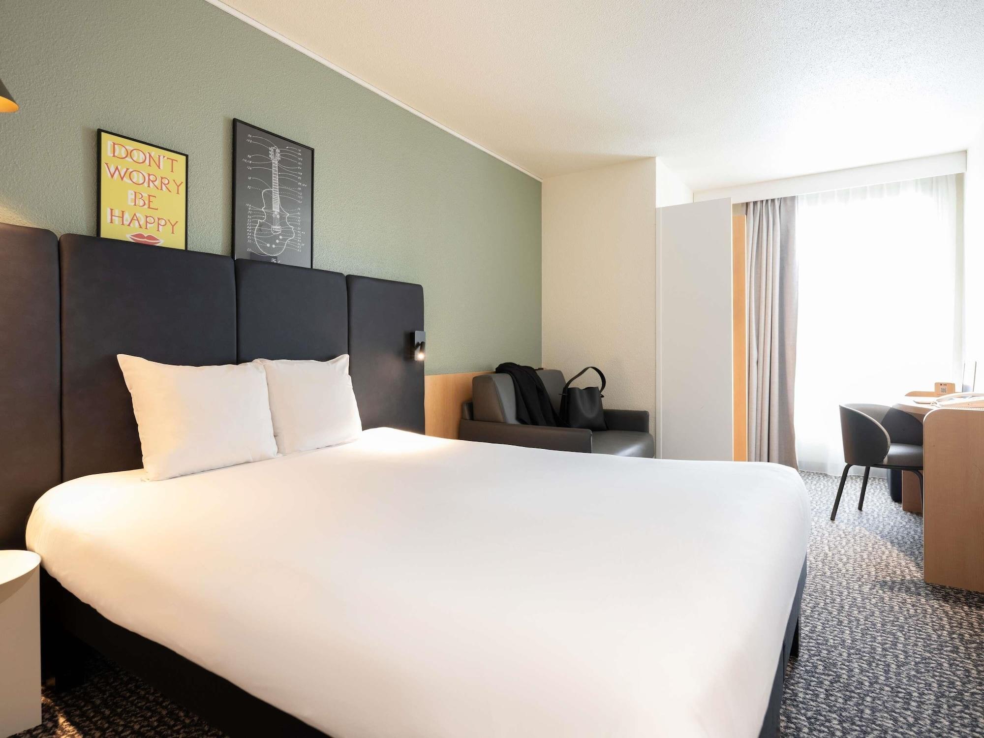 Standard, Multiple Beds