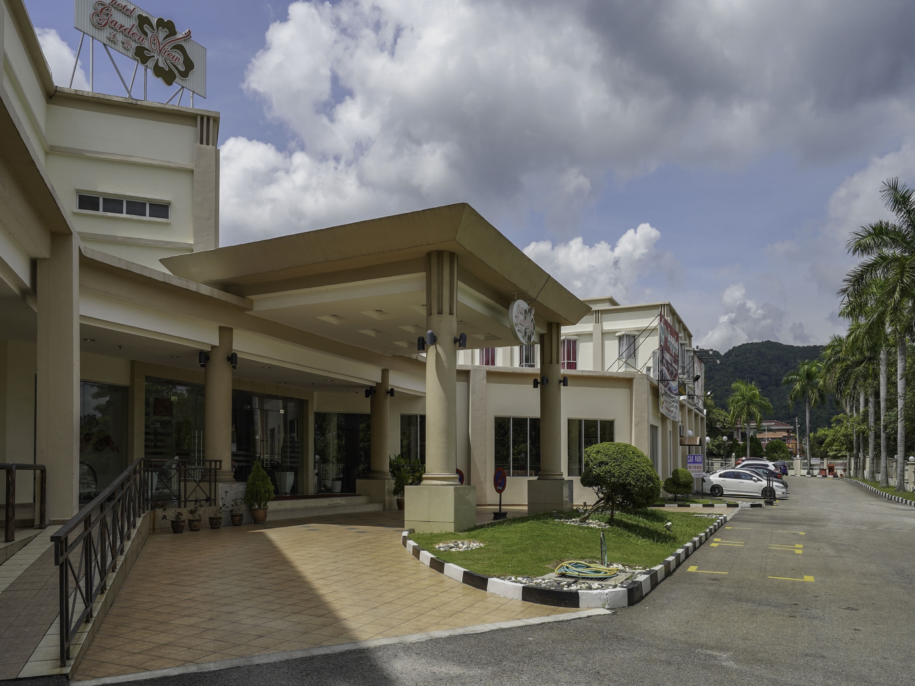 Garden View Hotel 25/31