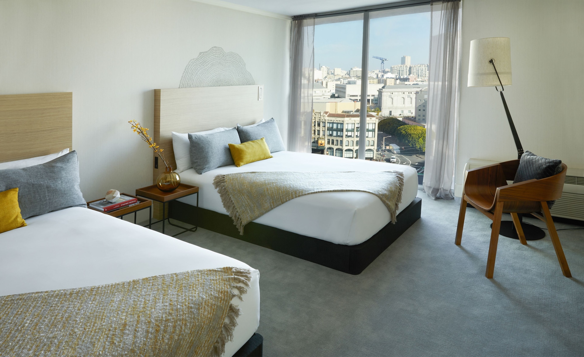 EXECUTIVE, 2 QUEEN BEDS, HIGH FLOOR