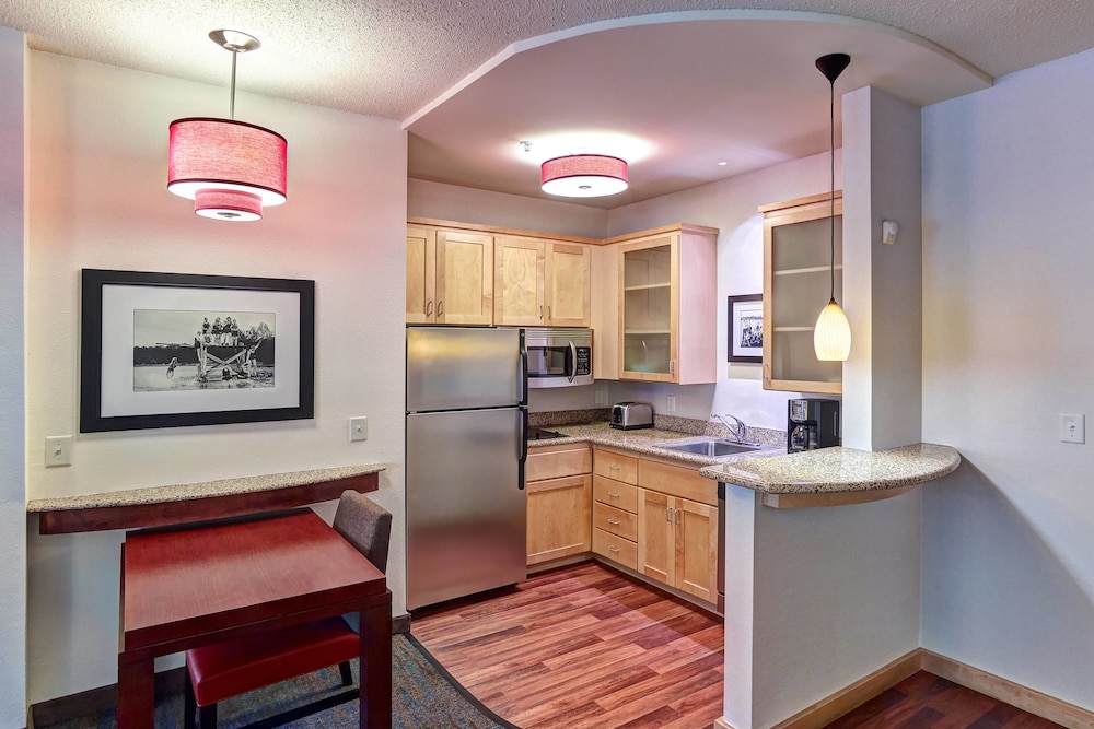 Residence Inn Minneapolis Plymouth 20/28