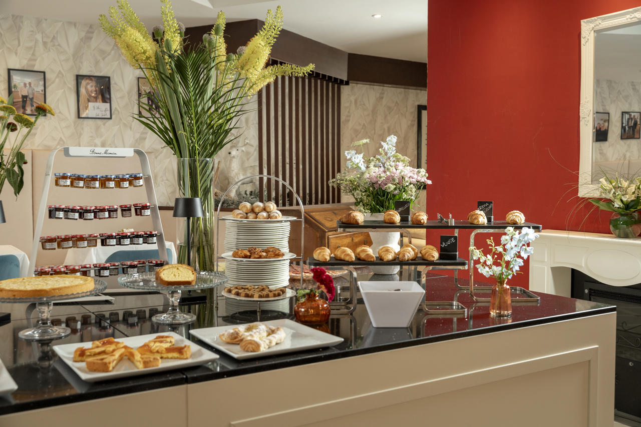 Hotel Re Enzo 83/102