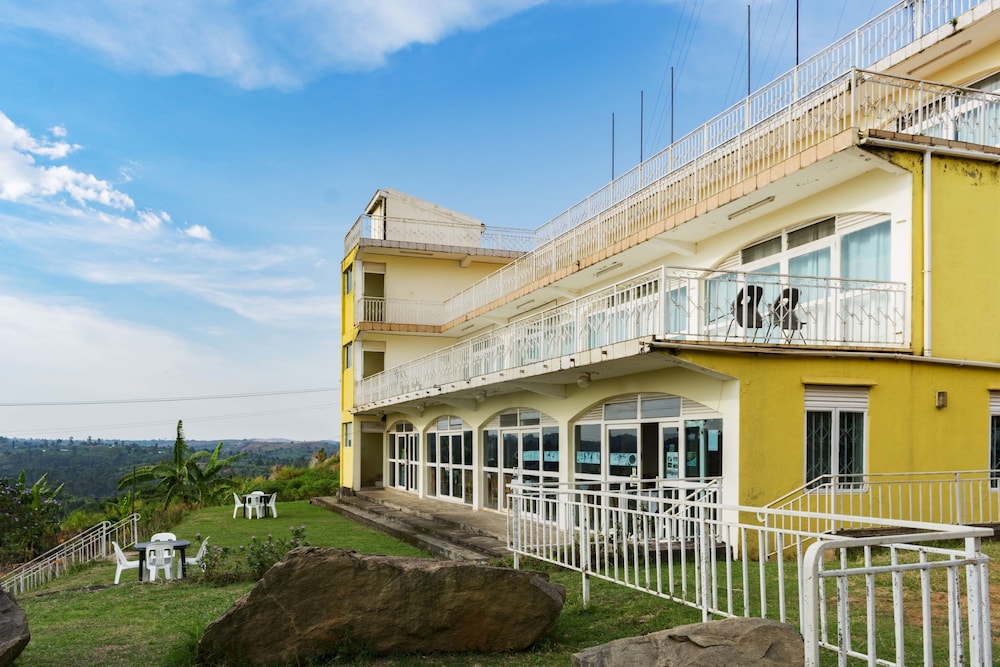 Sunrise Apartments Hotel 4/50