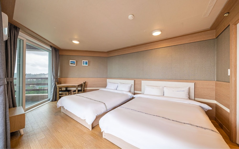 Benikea San & Bada Jumunjin Resort 10/40