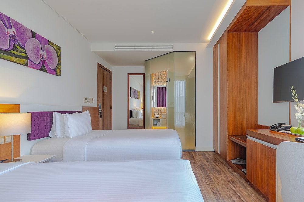 DELUXE, TWIN BEDS, RIVER VIEW
