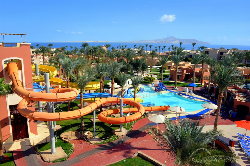 Nubian Village Hotel 52/70