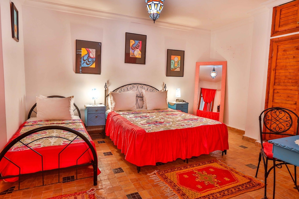 Riad Al Khansaa 8/70