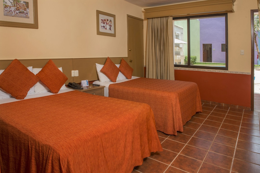 Hotel Del Gobernador 10/50
