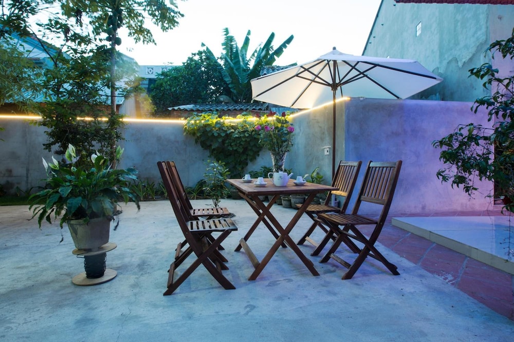 Quynh Long Homestay 24/48