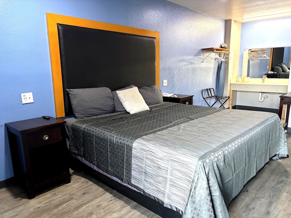 OYO Hotel Waldron AR - Hwy 71 19/52