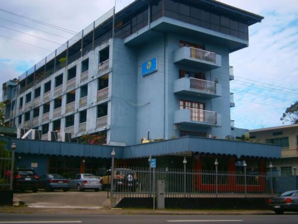 Southern Cross Hotel Fiji 3/57