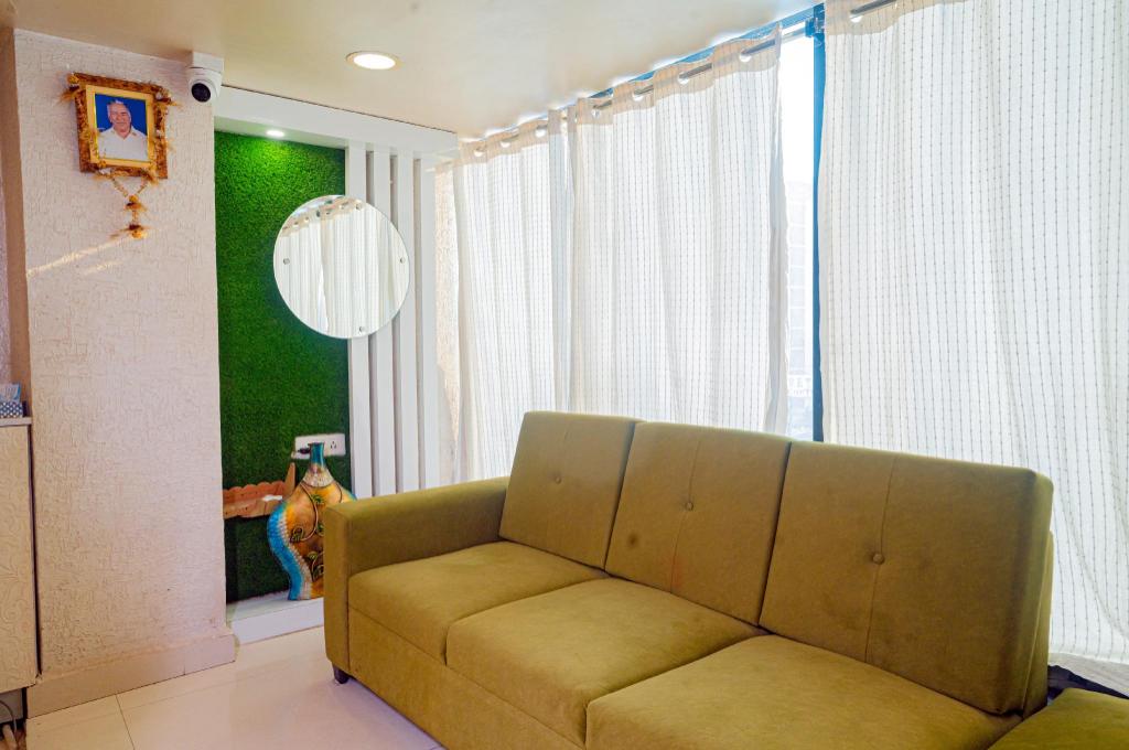 Oyo 3465 Hotel Pearl 42/50