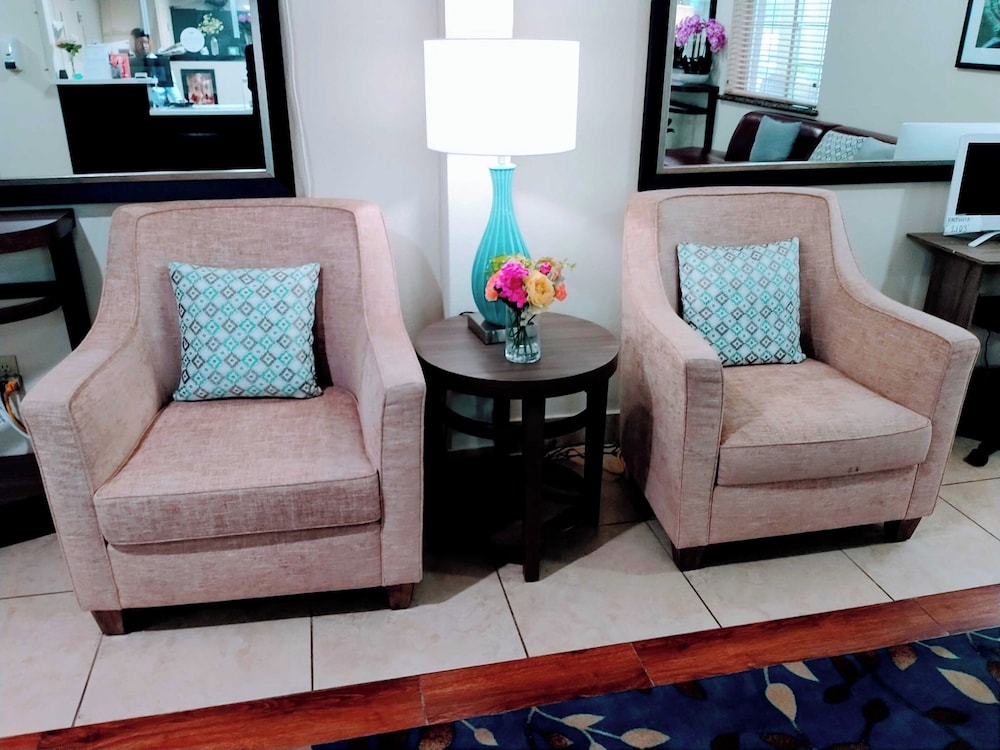 Candlewood Suites Houston Medical Center 40/72
